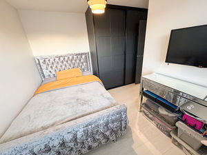 Photo 8- click for photo gallery